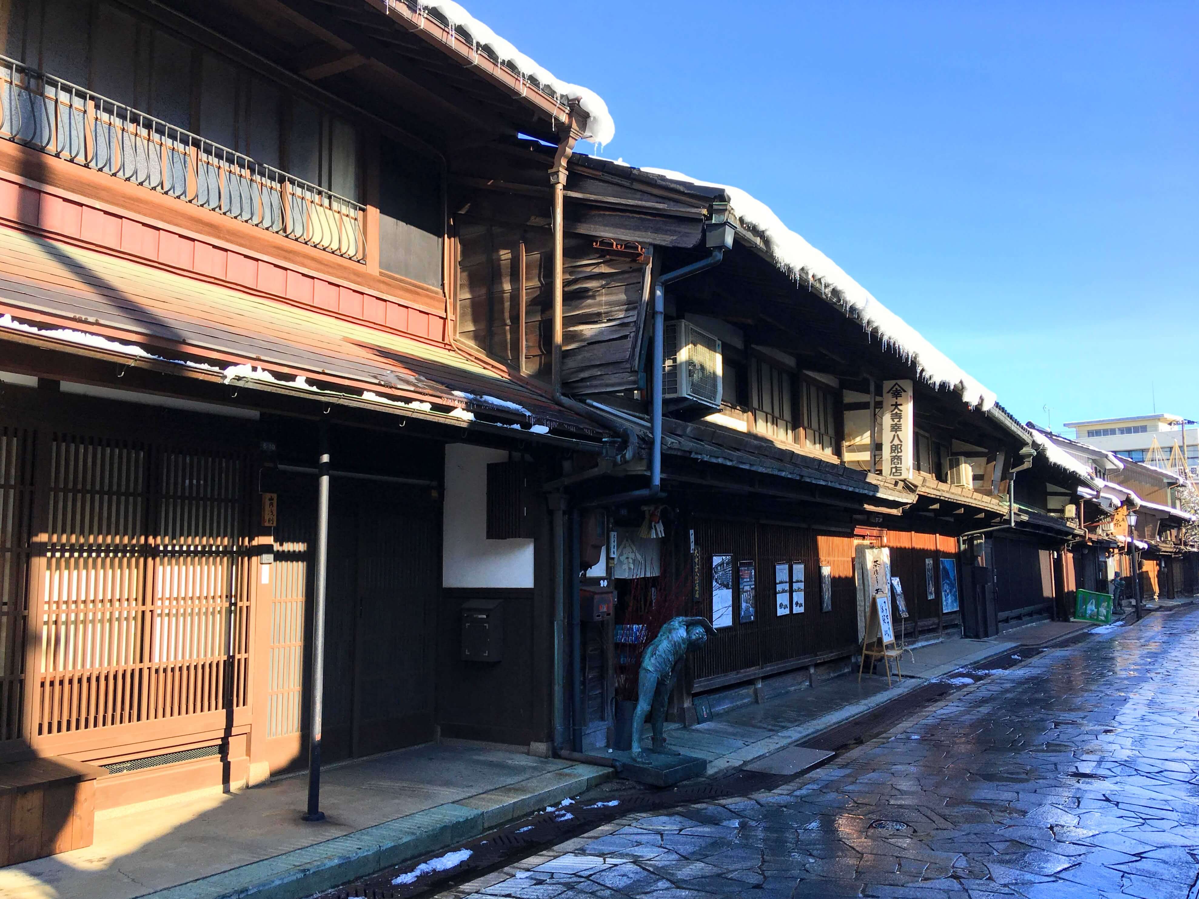 富山県高岡市が移住先におすすめな理由 ライフラインもグルメも充実 奄美大島に行こう